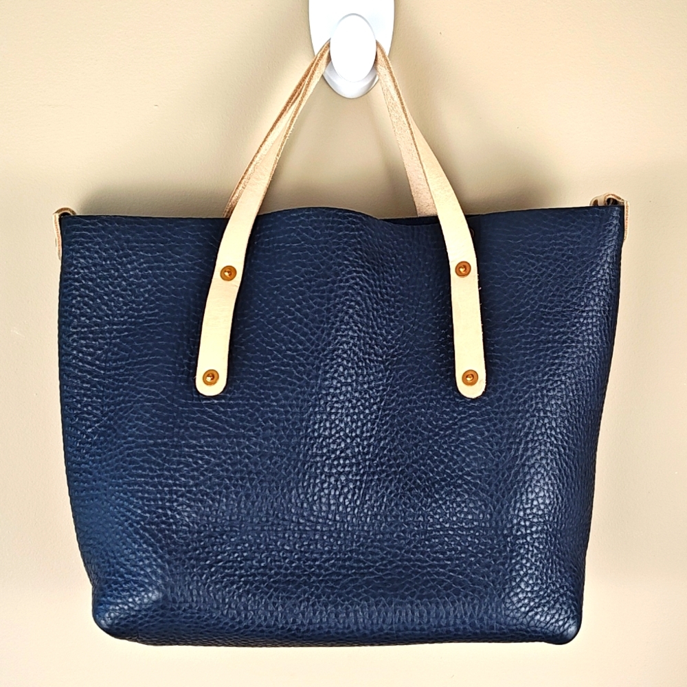 Go Forth Goods Navy Medium Avery - Picture 2 of 7